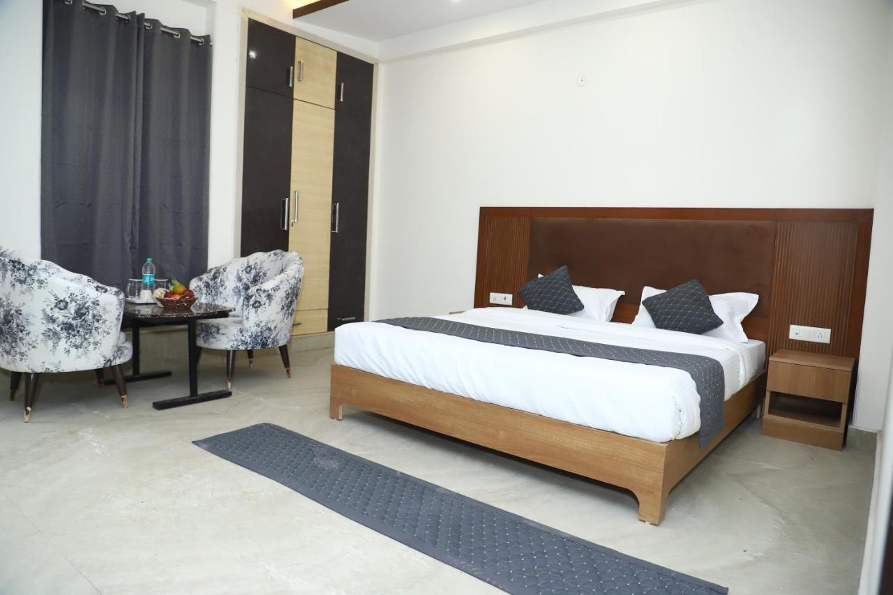 Lyf Corporate Suites - Noida Sector 19 المظهر الخارجي الصورة