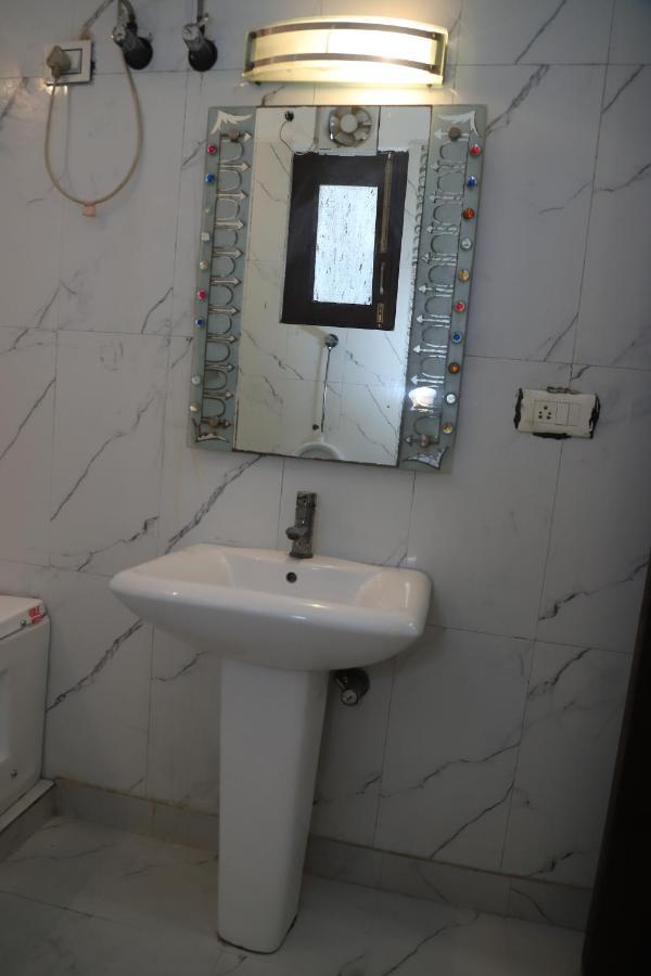 Lyf Corporate Suites - Noida Sector 19 المظهر الخارجي الصورة
